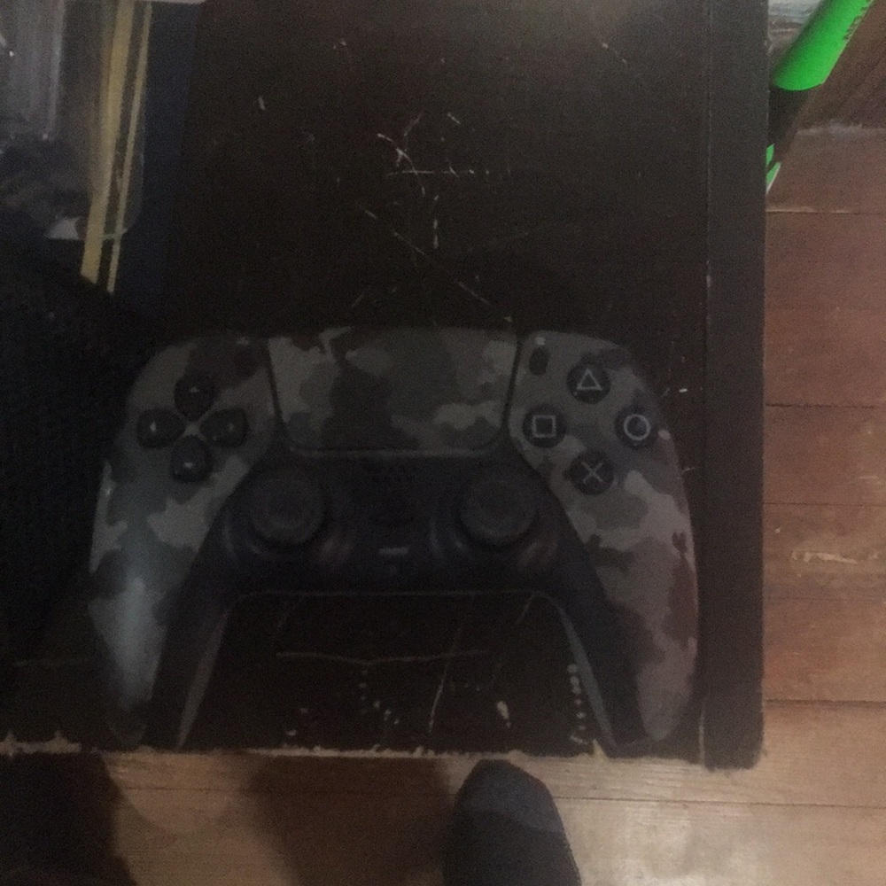 PlayStation 5 camo controller